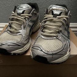 10 Pair Sneaker Lot – Nike, ASICS, Jordans, Hyperdunk, PG, More 