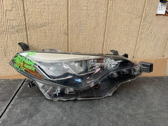 2017 2018 2019 TOYOTA COROLLA XSE/SE RIGHT SIDE HEADLIGHT OEM USED