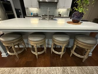 Like New Set of 4 Backless Swivel Counter Stools