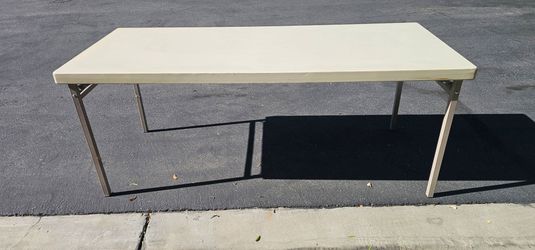 6 Ft Long Table (Indoor/Outdoor)