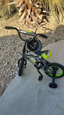 Kids bike with helmet