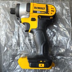 DEWALT 20VMAX 1/4"(6MM) CORDLESS IMPACT DRIVER NEW (TOOL ONLY) PRICE IS FIRM 
