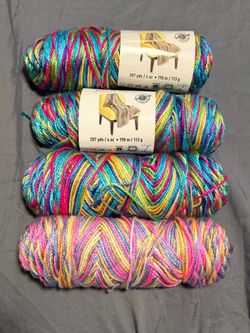 Loops & Threads Doux et Brillant Yarn – 4 Skeins