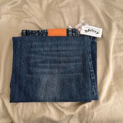 https://offerup.com/redirect/?o=QmFnZ3kudXM= dark blue denim