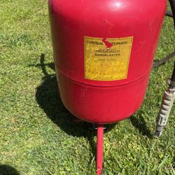 Central Infumatic 40 Capacity Pressurized Sandblaster