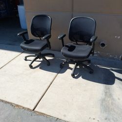 Office Chairs 