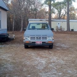 1990 Nissan D21 Regular Cab