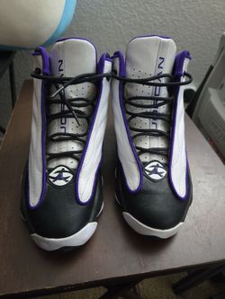 Jordan's youth size 7