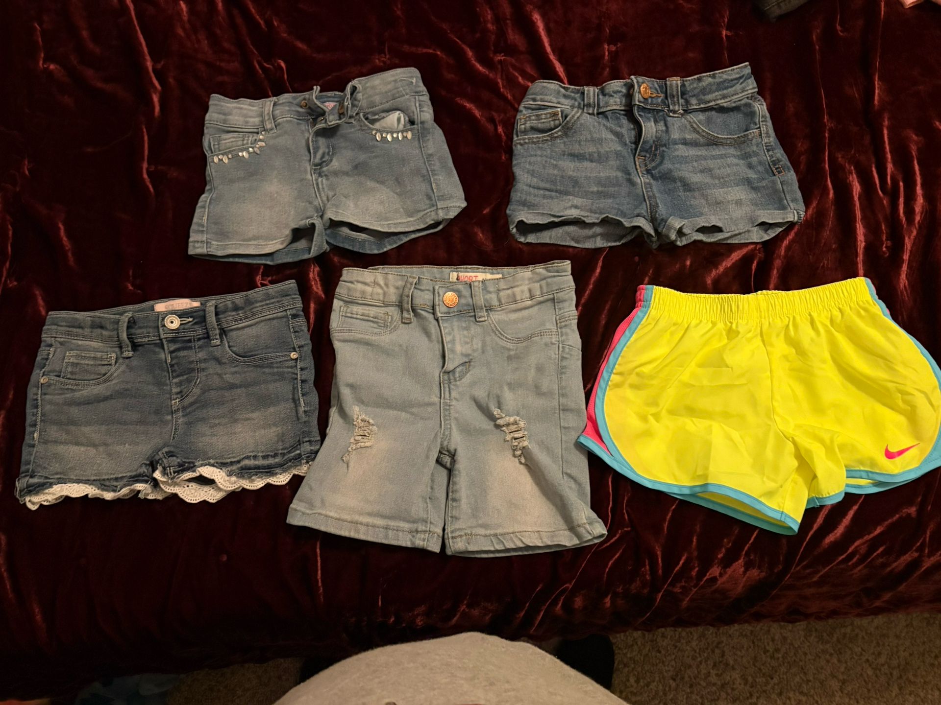 Girls Clothes