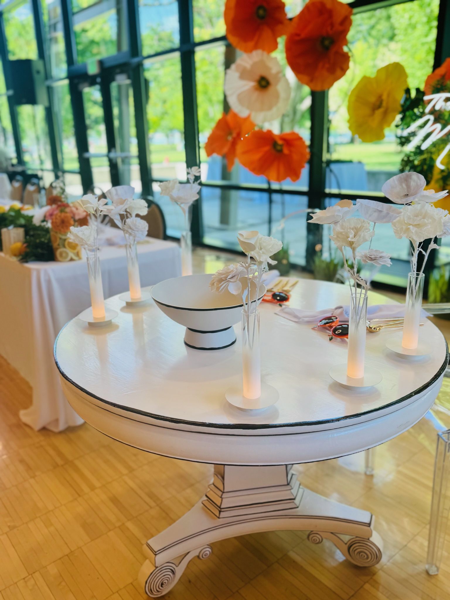 Perfect Event Or Wedding Table And chairs - Unique 2D