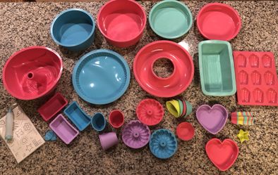 Silicone bakeware set