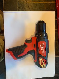 Milwaukee M12 3/8 DRILL/DRIVER 2407-20 “TOOL ONLY”