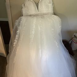 Wedding Dress BRAND NEW!!
