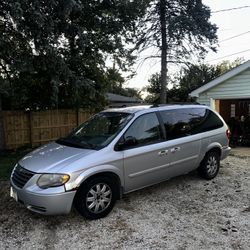 Chrysler Town and Country *Mechanic Special*