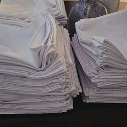 140 white cloth napkins