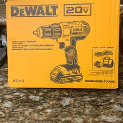 DEWALT 20v Compact Drill/Driver Kit