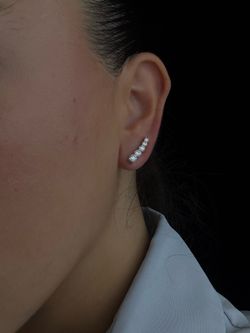 .75CT Graduated Round Shape Diamond Cuff Earrings 14K In White Gold