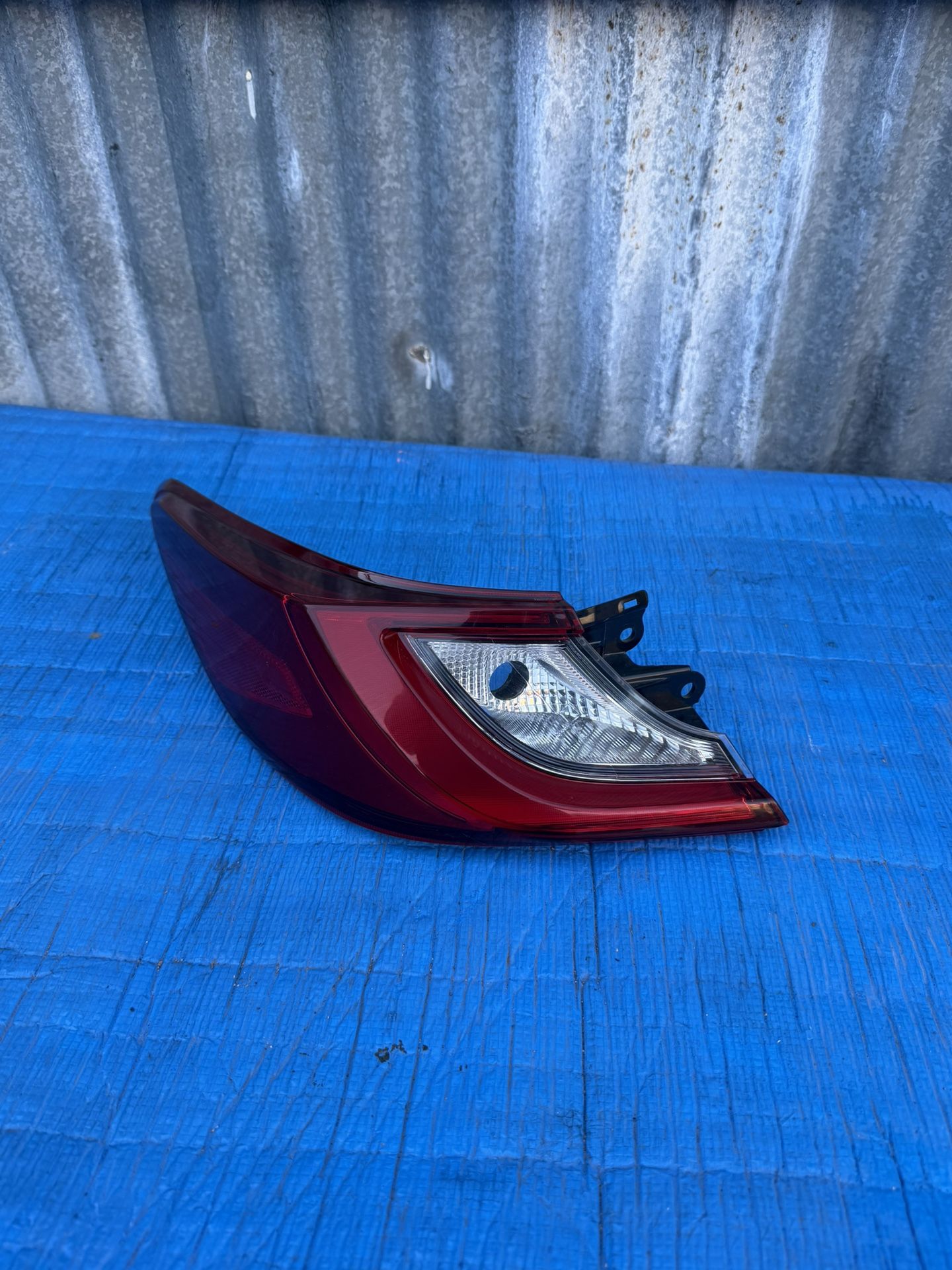 2025 2026 Toyota Camry XLE / XSE Left Driver Side LED Tail Light OEM (ORIGINAL)