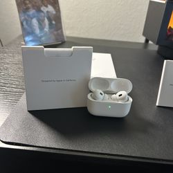 Airpods Airpods Airpods !