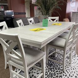 Ashley 9pc Dinette 