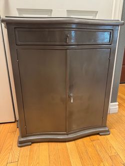 Small entryway cabinet/ table