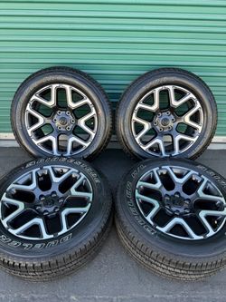 Dodge RAM 1500 Limited OEM Wheels Tires