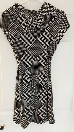 Short back white knit dress