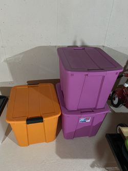 Storage bins, plastic containers