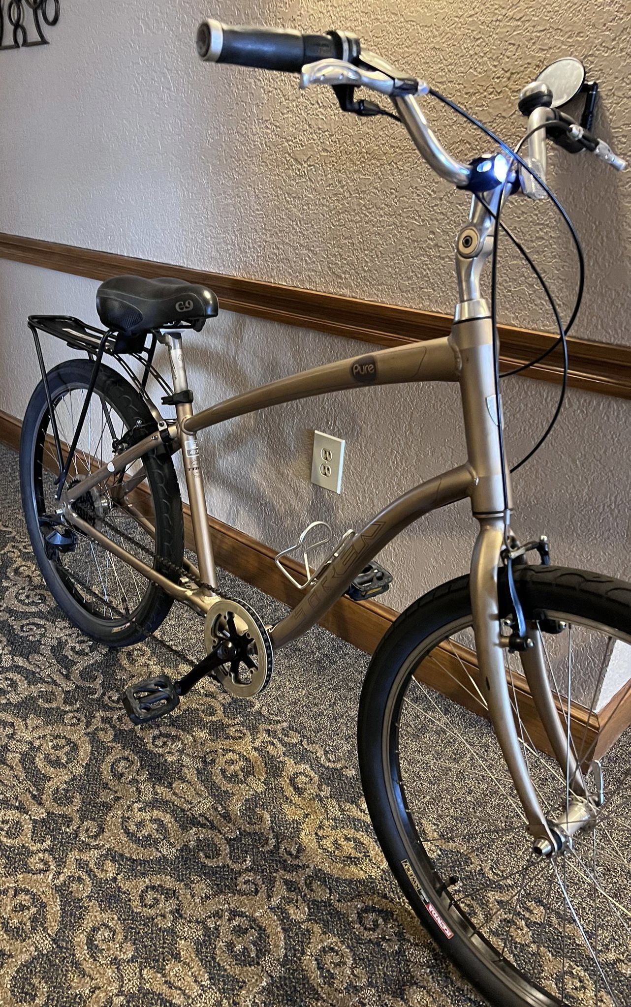 Trek pure cruiser bike aluminum frame M size works good + accessories