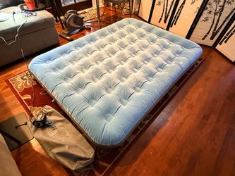Queen Air Bed Complete w/ Air pump (Northridge)