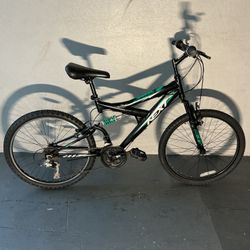 BICYCLE NEXT 18 SPEED SIZE 24 BRAND NEW 