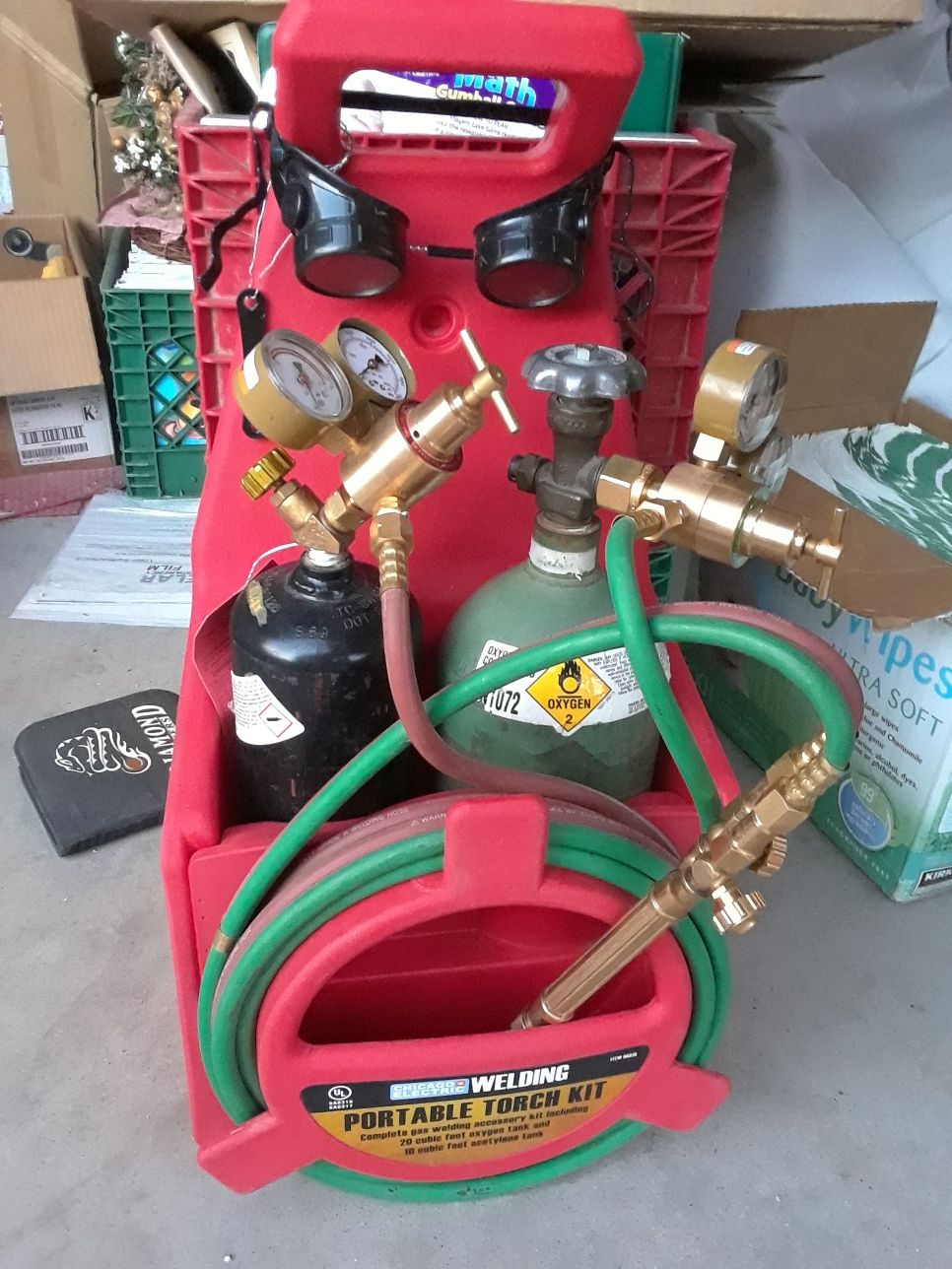 Chicago Electric portable welding torch kit with oxygen and acetylene tanks
