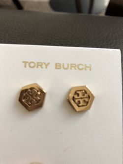 Gold logo stud earrings