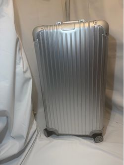 New  Rimowa Original Trunk Plus