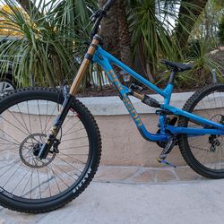 Polygon Collosus DH9 Large 29er