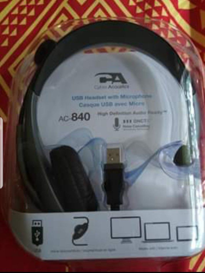 Usb headsets from cyber acoustics new