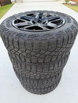 Trailboss stock 20s wheels & tires  Chevy / GMC