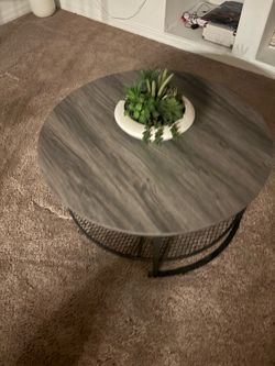 Coffee table with end tables