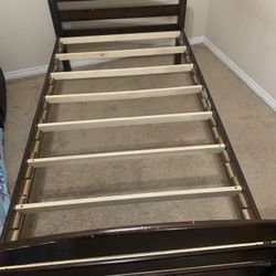 Twin Bed Frame. No Box Spring Needed. 