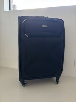 Samsonite Lift Two 25” Spinner check in luggage