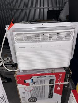 Frigidaire Window Air Conditioner 14000 Btu