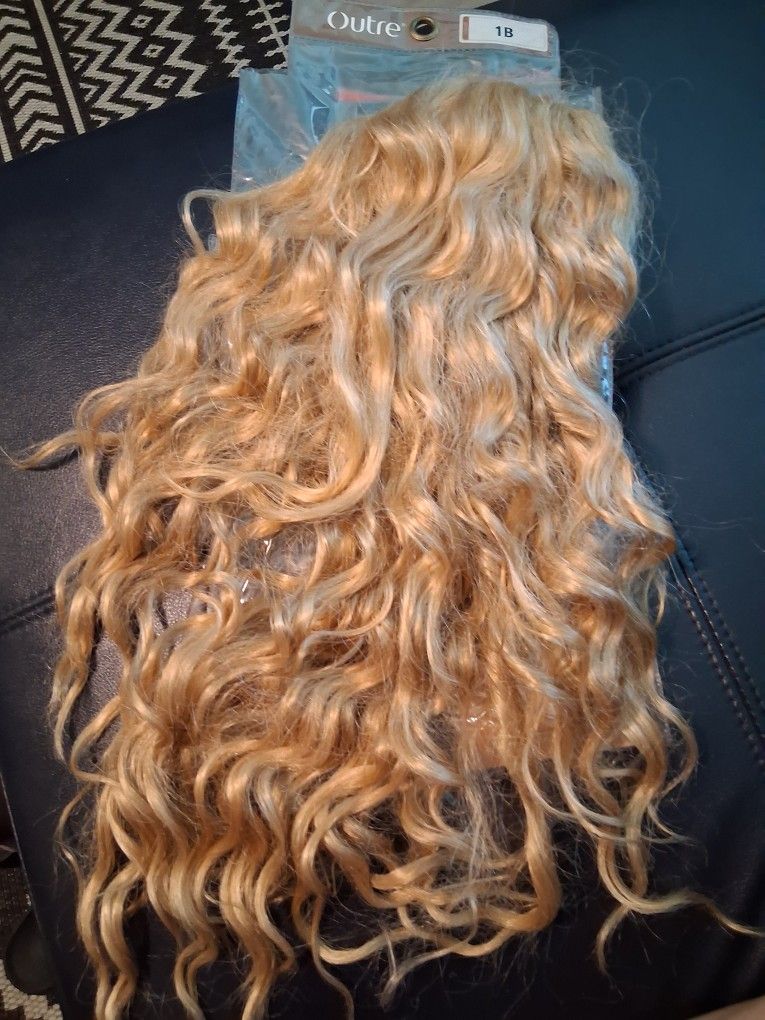 Long Hot Blonde Hair