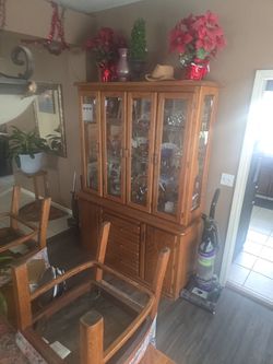China Cabinet And Matching Table W5 Chairs