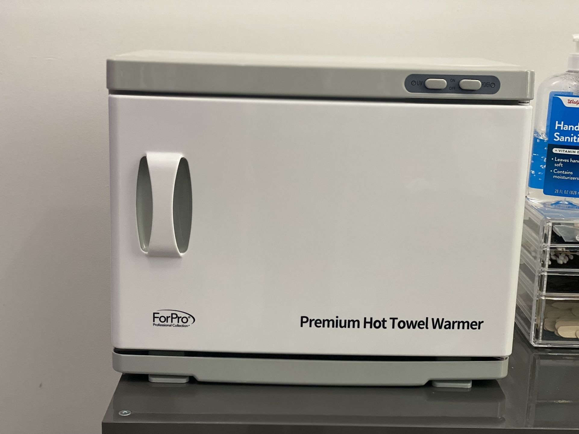 Gently Used Hot Towel Warmer for Sale in New York, NY - OfferUp