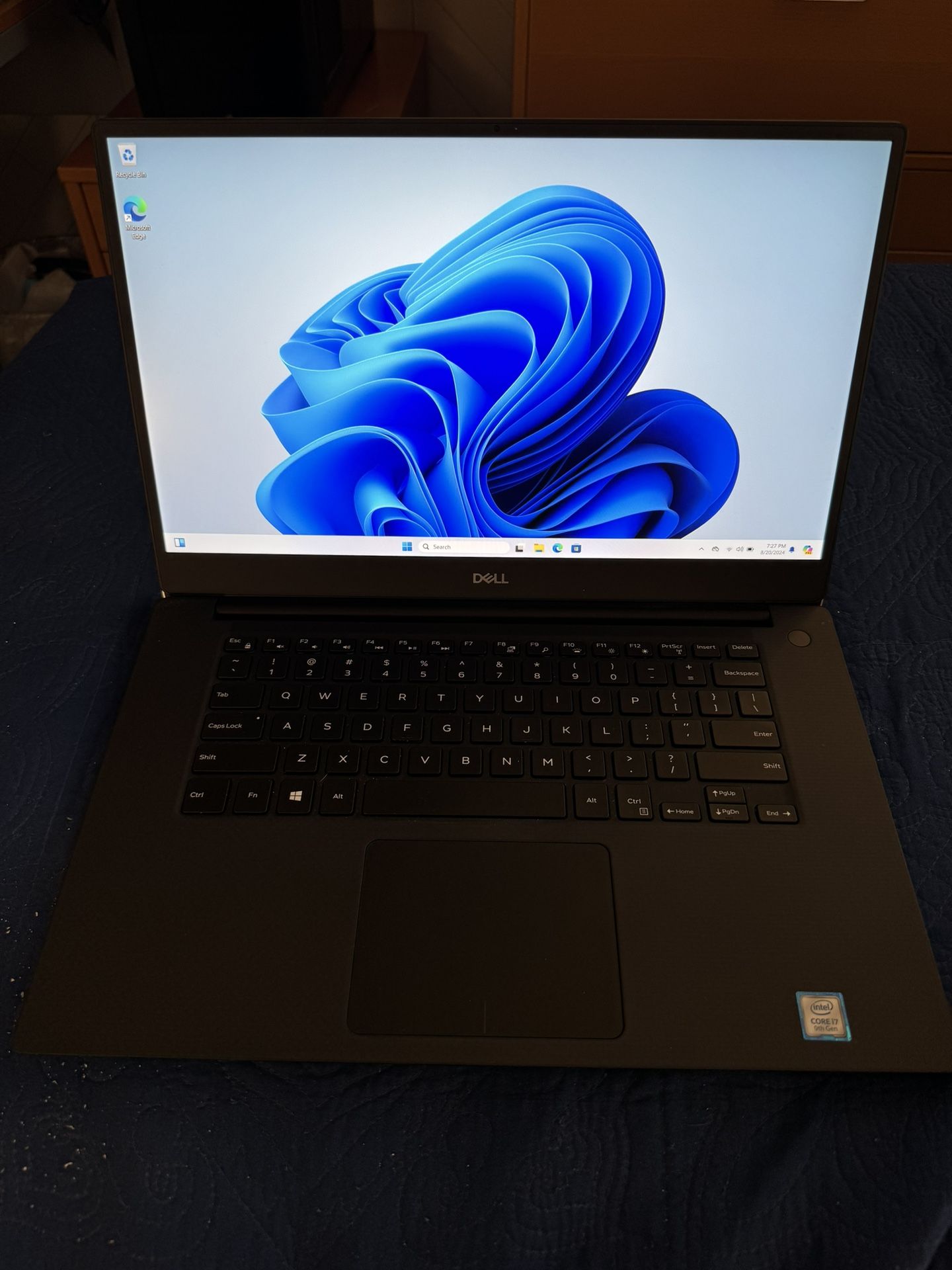 Dell XPS 15 7590 15.6” WLCD Display Intel i7-9750H 2.6GHz 16GB RAM 500GB SSD Windows 11 Pro Nvidia GTX 1650