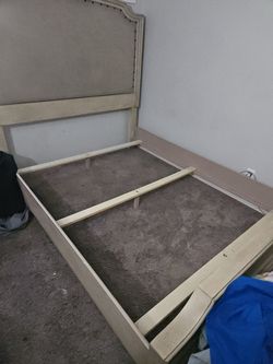 Ashley bed frame Queen