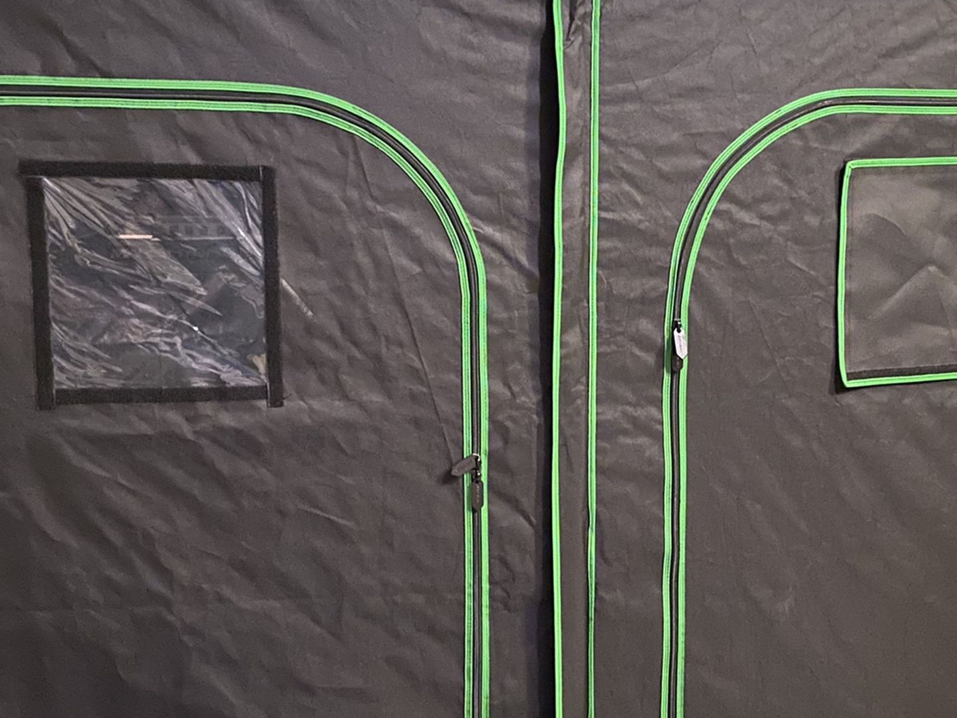 VIVOSUN 96"x48"x80" Mylar Hydroponic Grow Tent with Observation Window