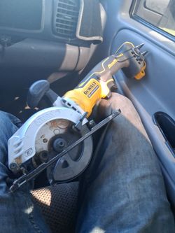 DeWalt mini circular saw