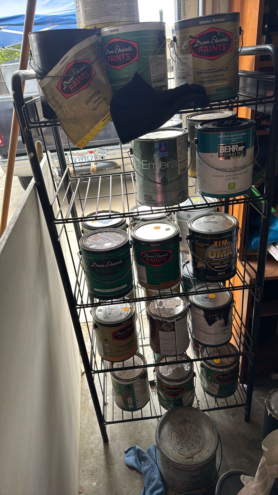 Tons Of Paint. Make Offe Not $1