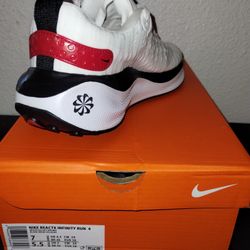 NIKE REACTX INFINITY RUN 47